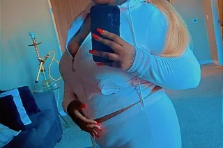 💋 Curvy, Classy & Available Today | Friendly • Discreet • North Mankato - Image 4