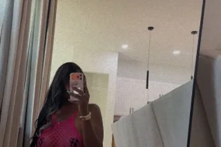melanated pussy worth more than gold TS💋 - Image 10