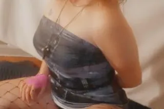 PRETTY EYES 🍒THICK THIGHS 🍇💦💦 SURPRISE - Image 5