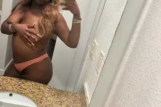 BIG TITTYS BIG ASS COME SPEND DAT CASH!! OUTCALL!!! INCALL!! - Image 3