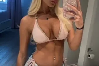 MY WET 💦 IS READY TO TAKE IN S... - Image 3