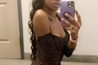 I'm independent available for incall outcall and I drive myself - Image 1