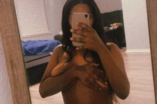 Houston Hottie 💋 Avaliable - Image 3