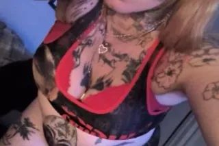 2 bitches one nut 💦🍆 - 31 - Image 3