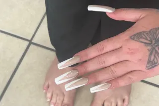 sexy big booty stripper available 24-7 daddy💦 - Image 8