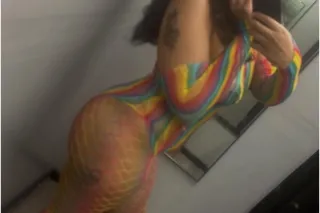 Sexy ass bubble booty Slut💦😉 - Image 1