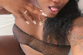 IN NEW BABY 🥰🌺incall & outcall 🦋 🌺 ❤️❤️ 🌺 NEWFACE😘🥰avaliable now🦋UPSCALE Play baby🦋❤baby IM here For a Good Time ✅Not a LONG time 🦋🥰I PLAY GFE🤎kinky Brown Skinned Hottie😍💯 ready to drive you wild🤠 B - Image 2
