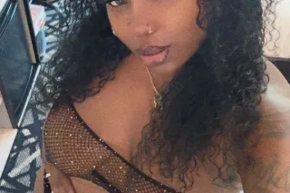 IN NEW BABY 🥰🌺incall & outcall 🦋 🌺 ❤️❤️ 🌺 NEWFACE😘🥰avaliable now🦋UPSCALE Play baby🦋❤baby IM here For a Good Time ✅Not a LONG time 🦋🥰I PLAY GFE🤎kinky Brown Skinned Hottie😍💯 ready to drive you wild🤠 B - Image 1