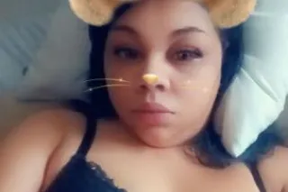 Cum get that fire wet peach 🍑 ... - Image 3