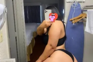 ven pasarlo rico conmigo papi 😋🥰full servicio fotos 100% 😍reales chica madura latina tengo esta cuca bien rica para ti ven bebe soy nueva🥰😍disponible 24/7😋🥰outcall and incall available - Image 1