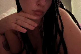 fat ass, pretty face, pretty toes 🩷🌸😻 Tatted and sweet, slim thick, busty playmate 🐰💕 come over and play with me😍 - Image 6