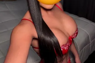 Una Rica y hermosa latina Disp... - Image 2
