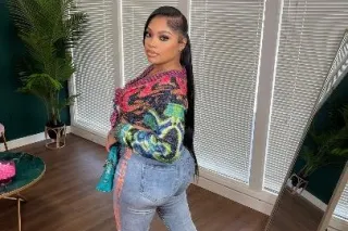 100% REAL 🥰🥰 Thick 🍑🍑 juicy 💦 ... - Image 2