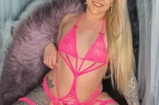 HOT and ready and READY to go ... - Image 3