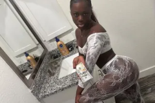 ITS COLD ❄ but daddy iam ready fuck me in my wet black pussy or 🌊🌊SLIDE DEEP INSIDE - Image 3