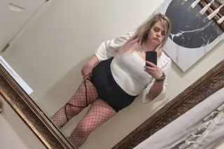 Tall. curvy, blonde/brunette hotwife, here to serve! - Image 3