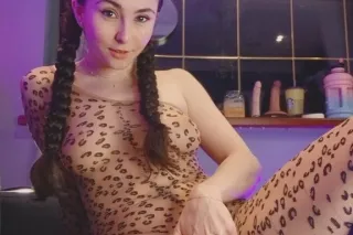 I'm available now🔥 Tight Clean Pussy💕Soft Ass🔥 incall outcall and car date 💕Content sell 💕24/7 Hrs💚 - Image 1