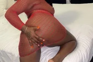 🍑VERY FREAKY GiRL💦WET PUSSYY CREAMER💦DEEP THROAT GODDESS💦Cum💦Try💦Gucci💕💕💕 - Image 2