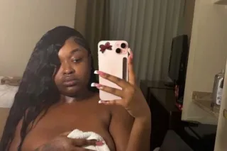 WET AND CREAMY 🍯 - Image 2