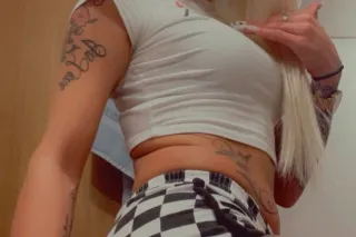 pinky - Image 5