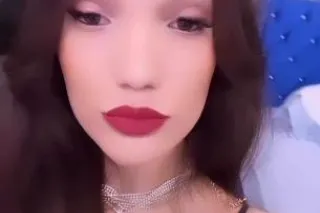 Sexy and hot - 20 - Image 2