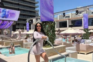 Sexy Latina 🫠 - Image 2