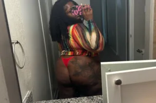 🥰🅜🅘🅓🅦🅔🅢🅣 🅕🅡🅔🅐🅚💦💫𝘽𝙤𝙢𝙗 𝙥𝙪𝙨𝙨𝙮💣𝙩𝙤𝙥... - Image 2