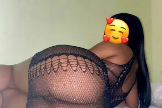 latina - Image 3