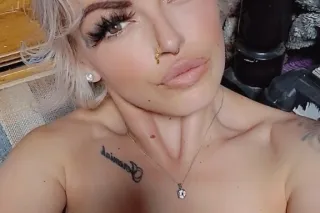 HeY LoVeLy MeN Im BaCk!!!! - 3... - Image 1