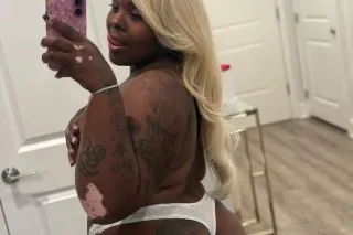 𝓝𝓮𝔀 𝓘𝓷 𝓣𝓸𝔀𝓷 🫦🔥Sexyy Thick Choc... - Image 1