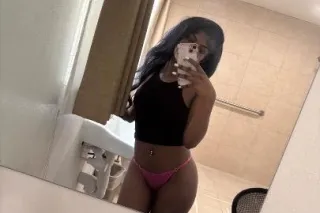 YOUNG PRETTY LIT BTCHH💋 - 20 - Image 1