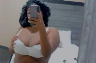 👑 THE CURVY QUEEN YOU’VE BEEN DREAMING ABOUT 👑 - Image 5