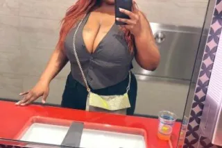 🌴💋🌸Plush Nympho Milf🌸💋🌴Temp co... - Image 1