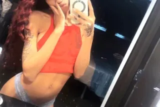 new to town🌸looking to have a ... - Image 2