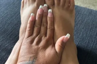 $100 QV car Special 1 night on... - Image 2