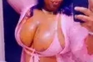 Hi🩷 🧡 💙 THE ThRoAT ZILLA 👅 WET 💦BBW Bombshell 💞💖💦✨🌟😻 - Image 1