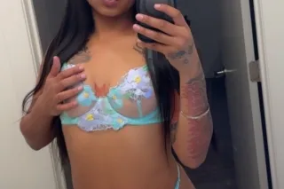 cali babe 😍🫦Your New Favorite ... - Image 3