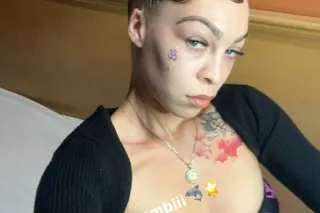 Facetime / Content Available - Image 5