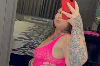 your favorite snow bunny💦🍭🥵 - Image 2