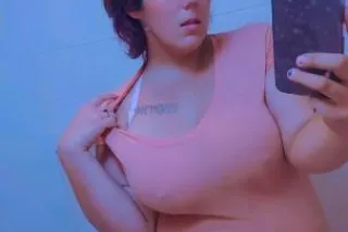 MILF CONTENT CREATOR/ MEETS - ... - Image 2