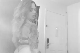 let me make your day better and cum let a load off daddy ;) - Image 4