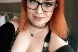Your favorites gothic Red Head 😜🍒Taste me😋 $55 deposit Required for all appointment💰Independent🍌Incall🏡Outcall-Carfun🚗FaceTime fun 24/7 Available❤‍🔥 - Image 5