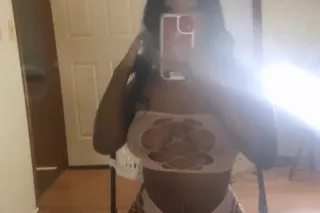 slim thick❤‍🔥regulars only 🌸 outcalls and car dates and content🌸 - Image 2