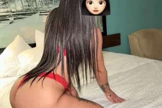 sexy latina - Image 1