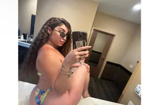 💦 Hermosa, venezolana ardiente y sexy chica 🔥 Para ti 💘 Hotel 🏡 Casa 📞 Citas en mi domicilio/a domicilio 🚗 Carfun 🔥 Sin reglas ✅ Sin condn 👅 Todos los orificios ✅ Disponible 24/7 - 25 - Image 1
