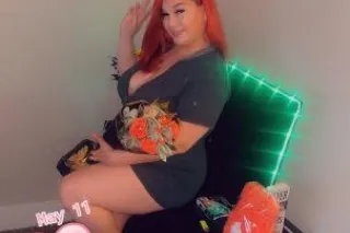 💋 Soft Boobs✅Juicy Pussy🍑Curvy... - Image 1