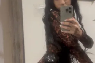 Kim k - Image 1