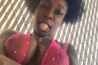 come get a piece of this divin... - Image 3