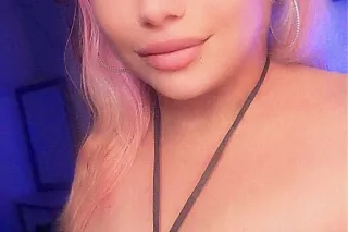 🍑Phat wet and Juicy Pussy in C... - Image 1