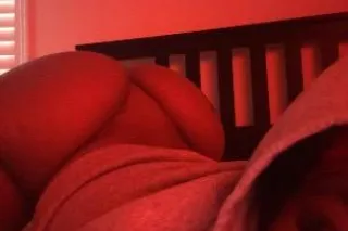 CARRIBEAN BEAUTY READY FOR FUN... - Image 1